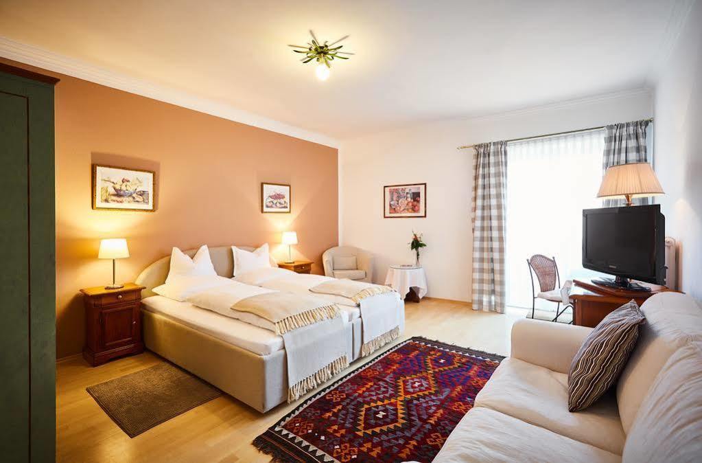 Boutique Hotel Aichinger Nussdorf am Attersee Bagian luar foto